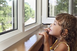 window-girl.jpg: 1698x1131, 1703k (May 18, 2012, at 05:13 AM)